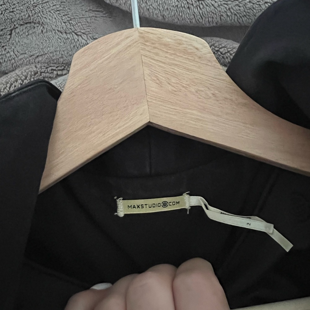 Beautiful jacket - Picture 3 of 4